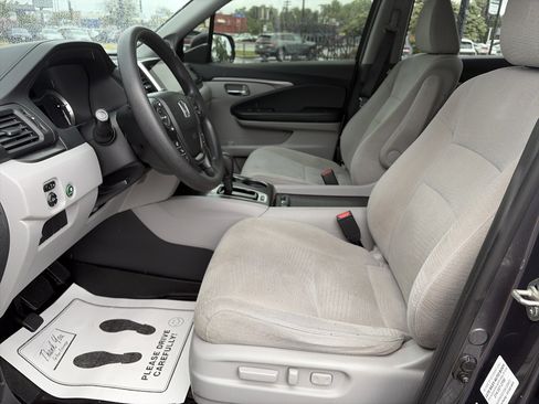 Used 2016 Honda Pilot EX image 11