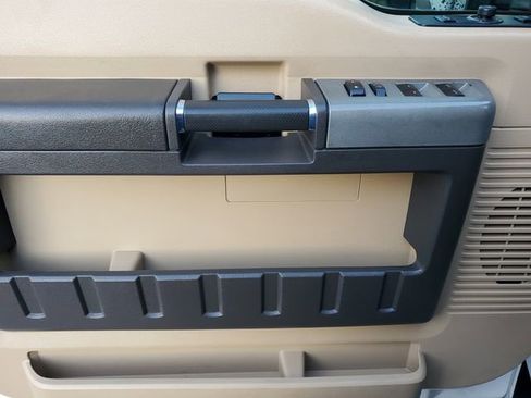 Used 2016 Ford F250 Lariat w/ Lariat Ultimate Package image 17