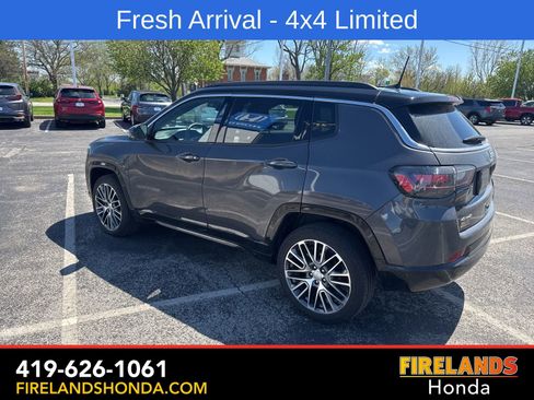 Used 2024 Jeep Compass Limited w/ Elite Group image 3