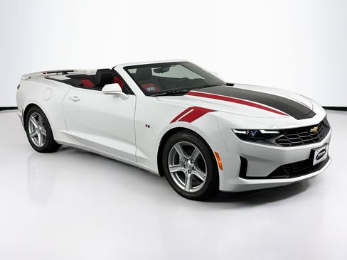 Used 2020 Chevrolet Camaro LT image 4