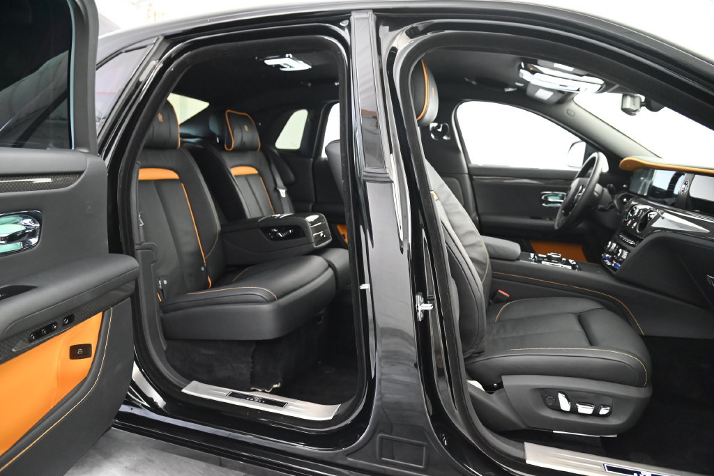 Used 2022 Rolls-Royce Ghost Black Badge AWD/4WD image 3