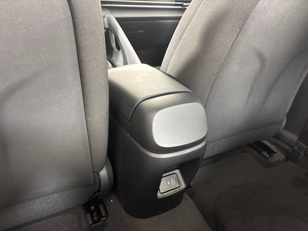 New 2026 Hyundai Elantra SE FWD image 24