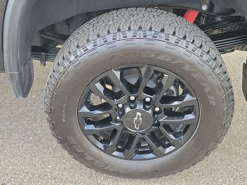 Used 2026 Chevrolet Silverado 2500 LTZ w/ LTZ Plus Package AWD/4WD image 30