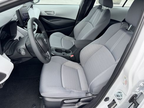 New 2026 Toyota Corolla SE FWD image 2