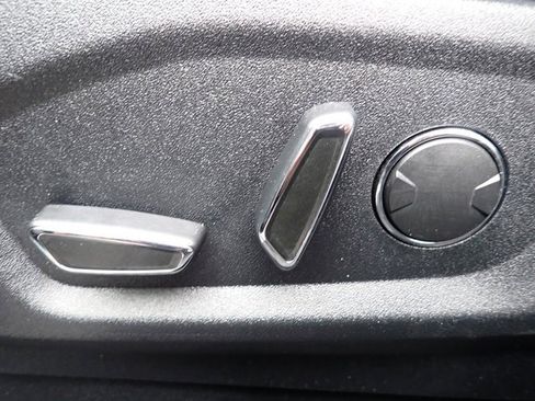 Used 2017 Ford Edge Titanium w/ Equipment Group 301A image 23