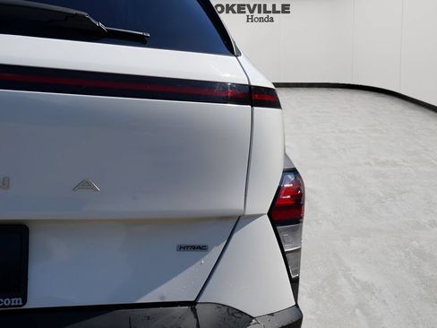 Used 2025 Hyundai Kona SEL AWD/4WD image 7