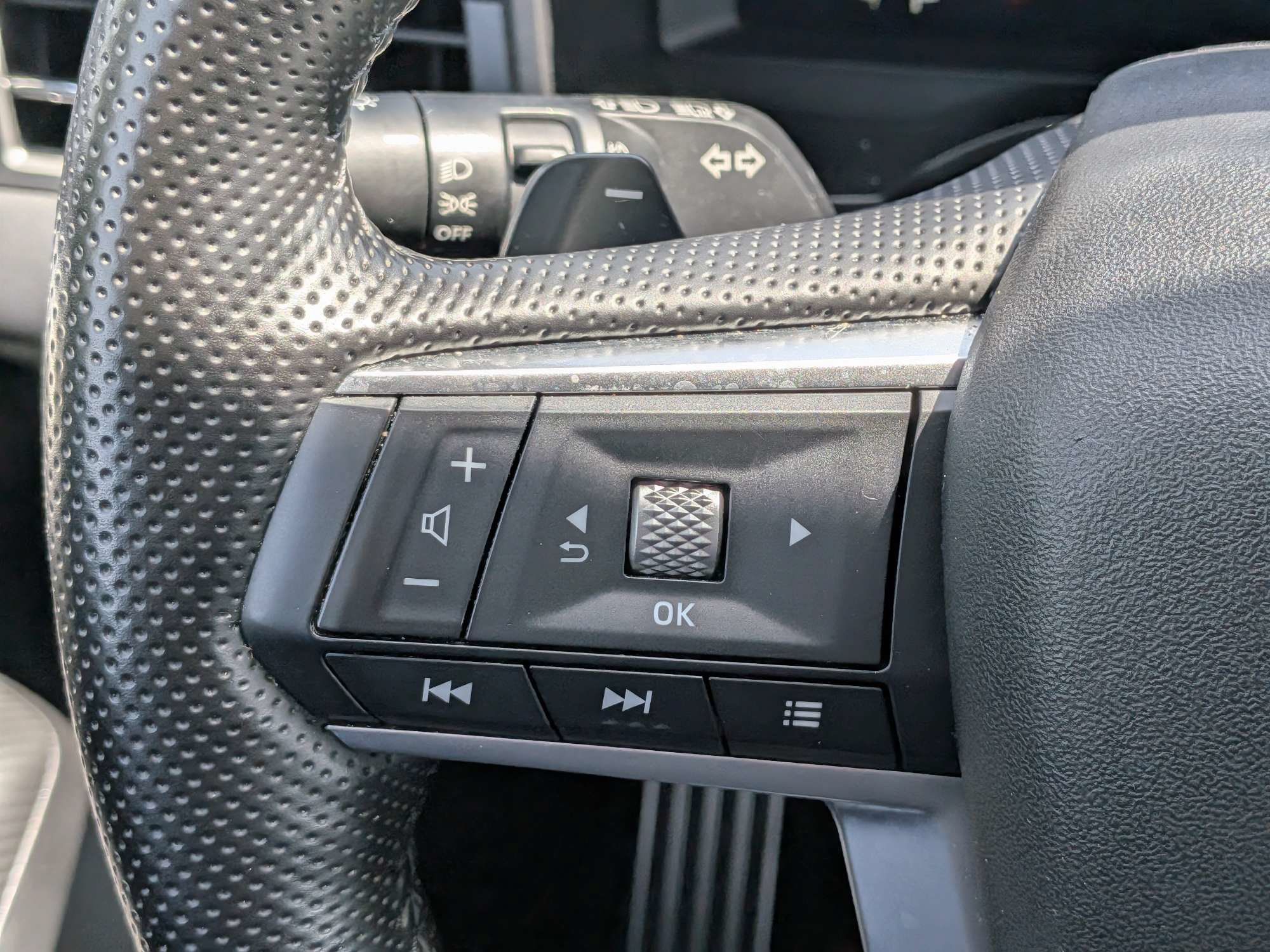 Used 2025 Mitsubishi Outlander SEL FWD image 29