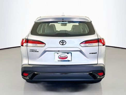 Used 2024 Toyota Corolla Cross AWD Hybrid image 6