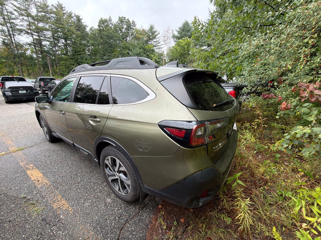 Used 2020 Subaru Outback Limited AWD/4WD image 2