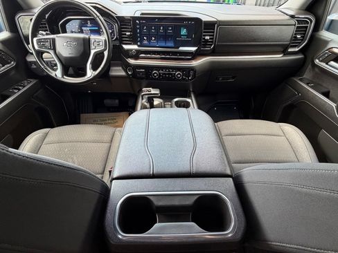 Used 2024 Chevrolet Silverado 1500 RST AWD/4WD image 12