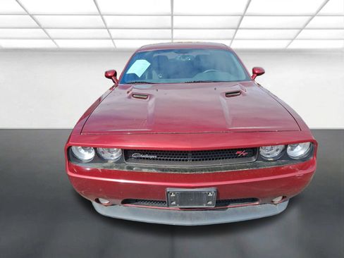 Used 2014 Dodge Challenger R/T image 5