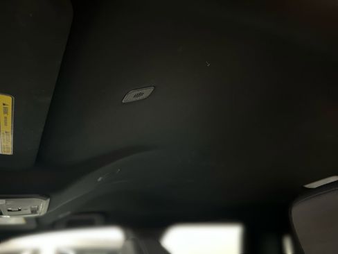 Used 2025 Toyota Tacoma TRD Off-Road image 18