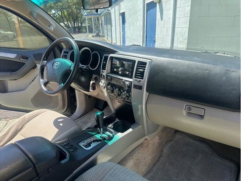 Used 2006 Toyota 4Runner Sport AWD/4WD image 32
