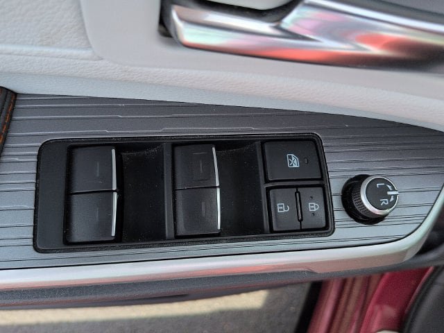 Used 2022 Toyota Sienna XSE w/ XSE Plus Package AWD/4WD image 19