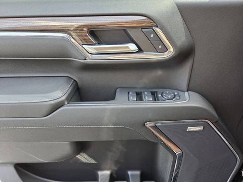 Certified 2024 Chevrolet Silverado 1500 LT Trail Boss w/ Convenience Package II AWD/4WD image 20