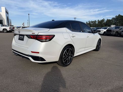 Used 2025 Nissan Sentra SR FWD image 6