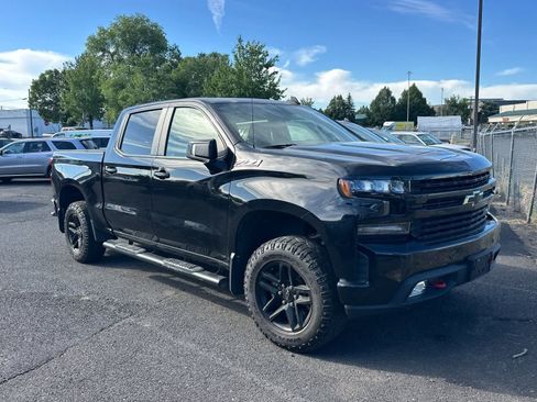 Used 2021 Chevrolet Silverado 1500 LT Trail Boss w/ Convenience Package II AWD/4WD image 2