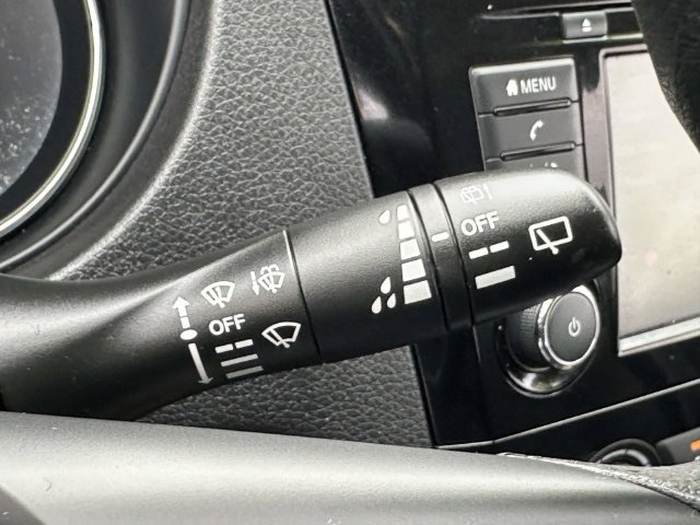 Used 2020 Nissan Rogue Sport S FWD image 12