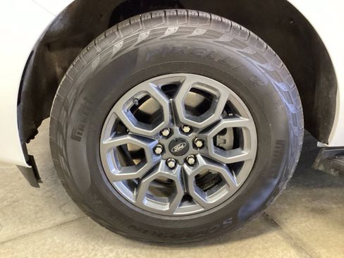 Used 2025 Ford Expedition Active AWD/4WD image 8