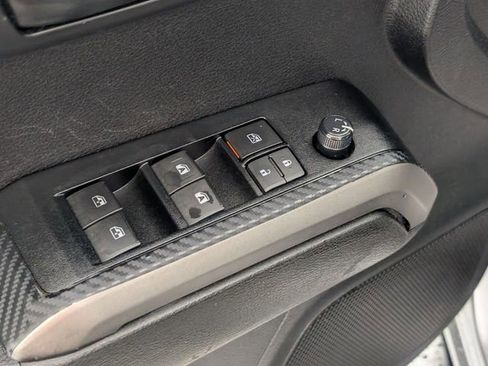 Used 2023 Toyota Tacoma SR5 w/ Technology Package AWD/4WD image 11