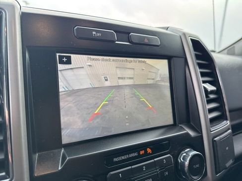 Used 2017 Ford F150 Lariat image 22