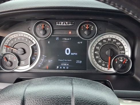 Used 2016 RAM 1500 Laramie w/ Convenience Group image 26