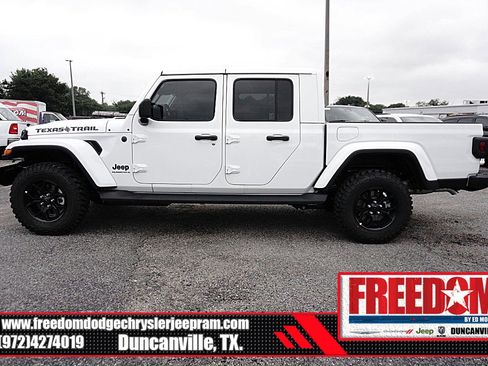 New 2026 Jeep Gladiator Sport AWD/4WD image 2