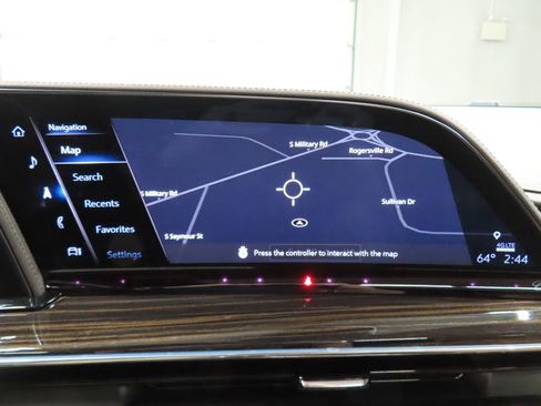 Used 2022 Cadillac Escalade Sport w/ Touring Package AWD/4WD image 18