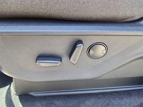 New 2025 Ford F150 XLT w/ Equipment Group 303A High image 18