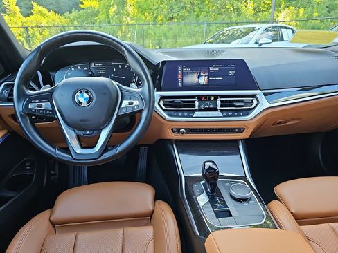 Used 2022 BMW 330i xDrive Sedan w/ Driving Assistance Package AWD/4WD image 12