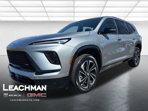 Certified 2025 Buick Enclave Sport Touring w/ Power Package image 8