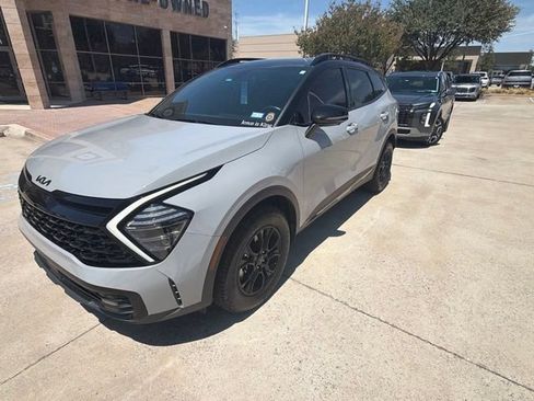 Certified 2025 Kia Sportage X-Pro Prestige AWD/4WD image 2