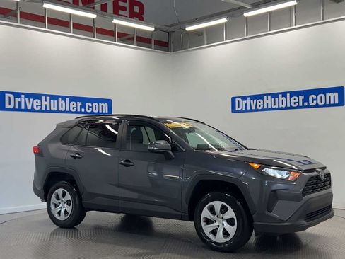 Used 2019 Toyota RAV4 LE w/ Carpet Mat Package FWD image 9