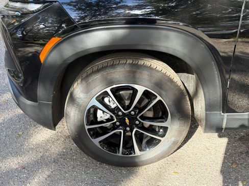 Used 2025 Chevrolet TrailBlazer LT image 23