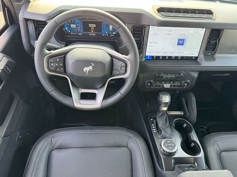 New 2026 Ford Bronco Badlands image 12