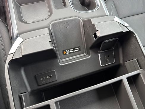 New 2026 GMC Sierra 1500 SLT w/ SLT Premium Plus Package image 39