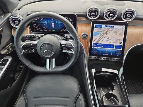 Used 2026 Mercedes-Benz GLC 350e 4MATIC w/ AMG Line image 18