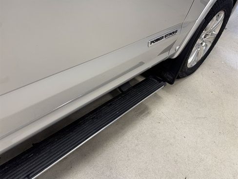 Used 2018 Ford F150 Platinum w/ Equipment Group 701A Luxury AWD/4WD image 16
