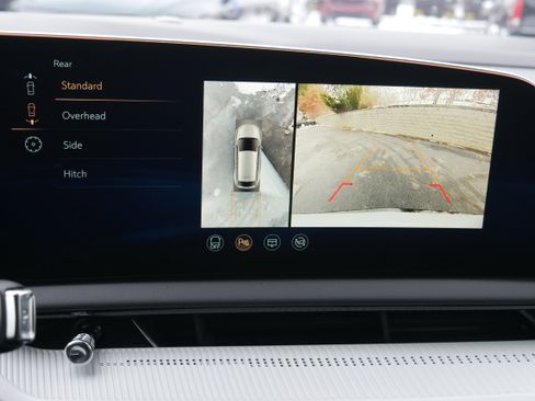 Certified 2025 Cadillac Optiq Sport 1 w/ LPO, Floor Liner Package image 17