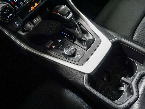 Certified 2023 Toyota RAV4 SE image 24