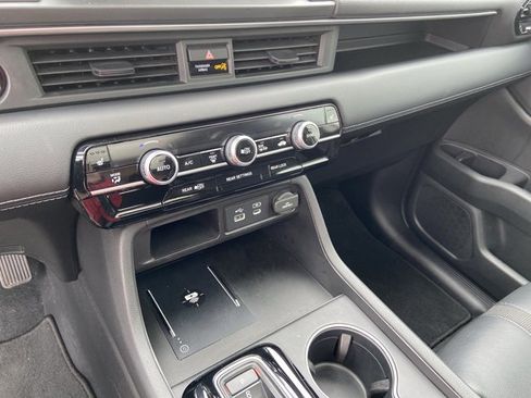 Used 2023 Honda Pilot Touring image 38