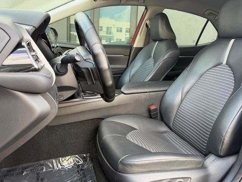 Used 2023 Toyota Camry SE image 20