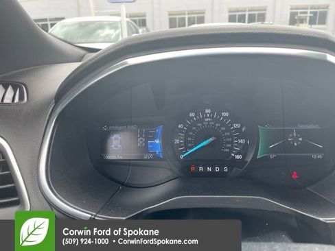 Used 2020 Ford Edge Titanium w/ Equipment Group 301A AWD/4WD image 16