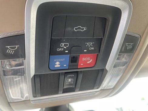 Used 2020 RAM 1500 Laramie image 50