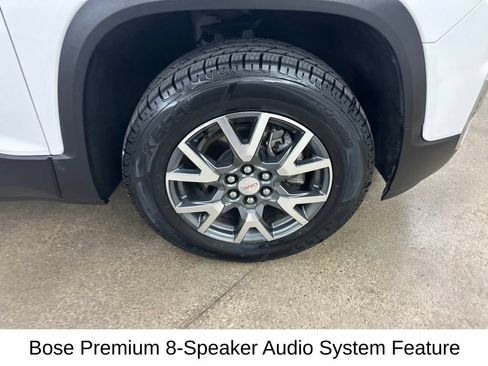 Used 2023 GMC Acadia SLT FWD image 17