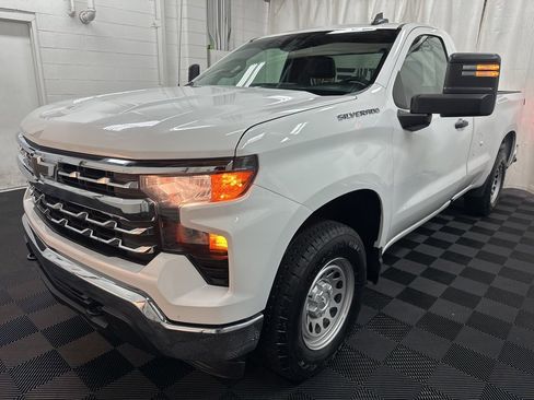 Used 2025 Chevrolet Silverado 1500 W/T w/ WT Value Package image 2