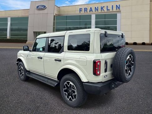 New 2026 Ford Bronco Outer Banks AWD/4WD image 5