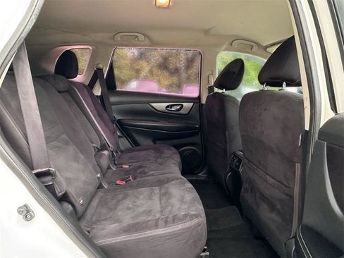 Used 2015 Nissan Rogue SL w/ SL Premium Package FWD image 28