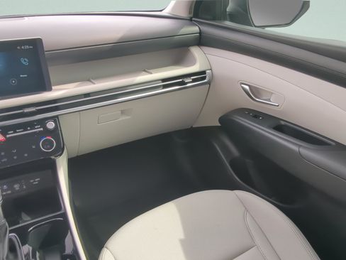 Certified 2025 Hyundai Tucson SEL FWD image 14
