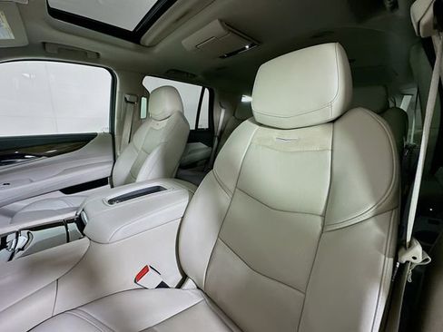 Used 2020 Cadillac Escalade Premium Luxury AWD/4WD image 27